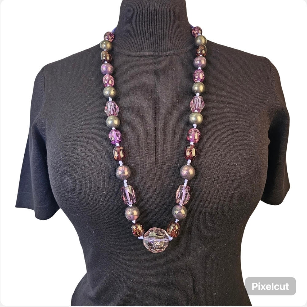 Purple acrylic bead 35" necklace.